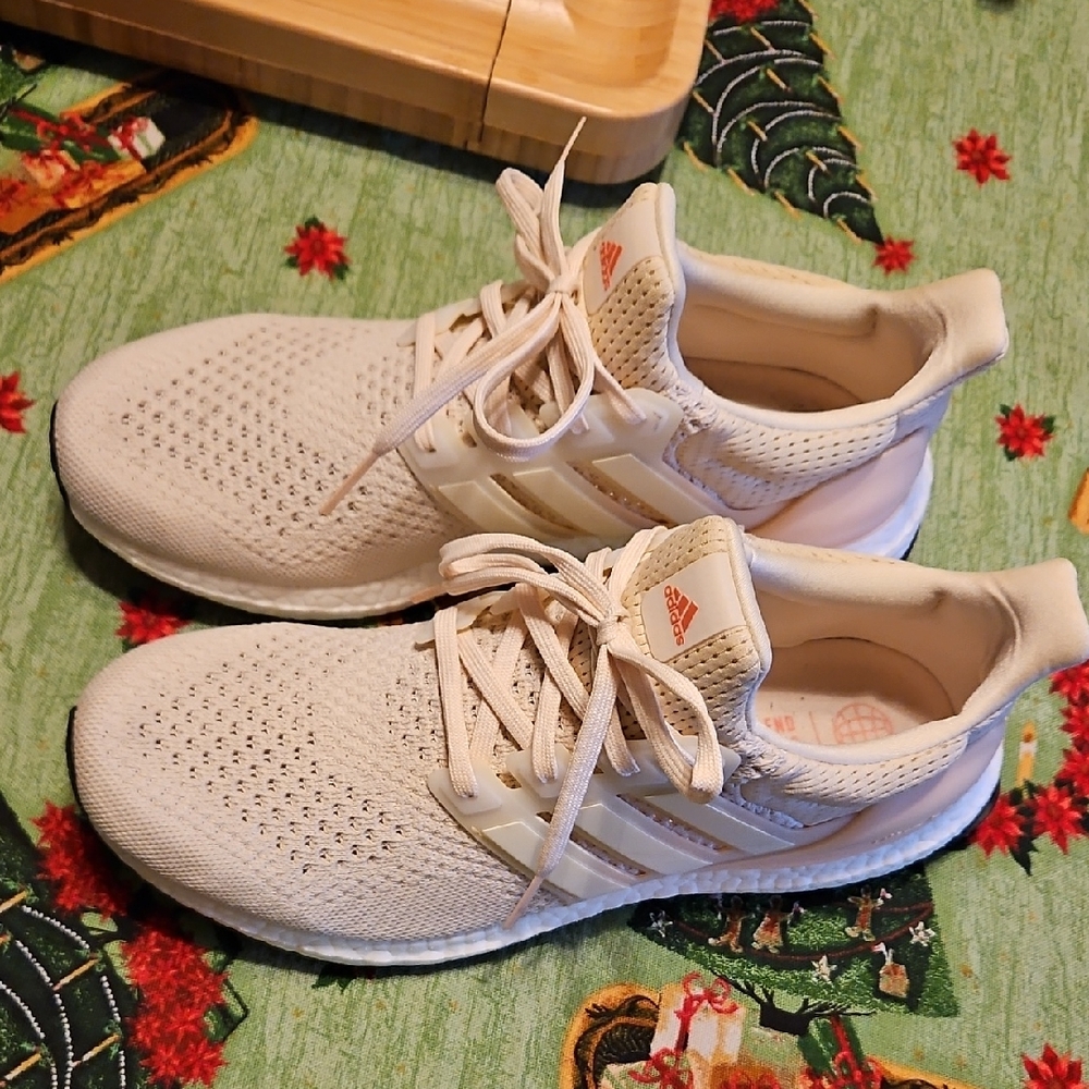 Adidas Women's Ultraboost Size 10